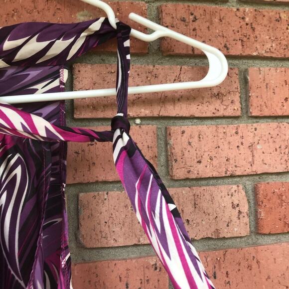 High collar satin blouse - Picture 4 of 4